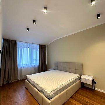 Варшавська вул., 46