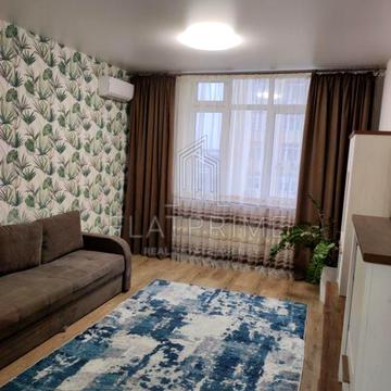 Гната Хоткевича вул. (Червоногвардійська), 10