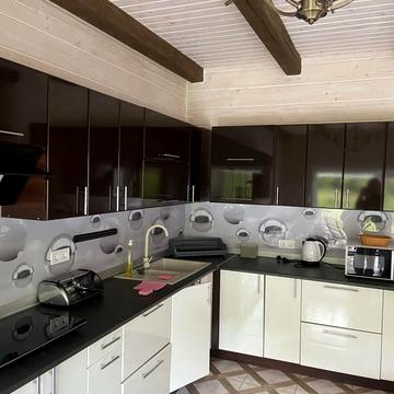 Грушевського вул., 68