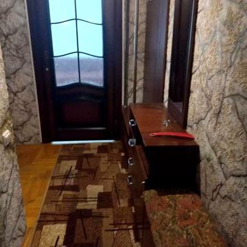 Андрія Мельника вул. (), 6а