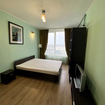 Причальна вул., 14