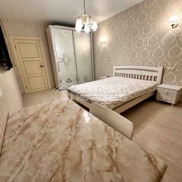 Гвардійців-Широнінців вул., 70-Б