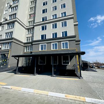 Івана Кожедуба вул., 3