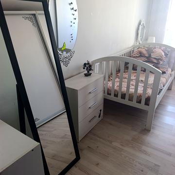 Кримська вул., 84