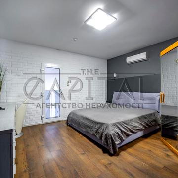 Інститутська вул., 14