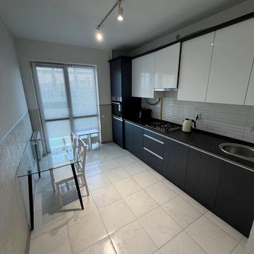 Тараса Шевченка вул., 25