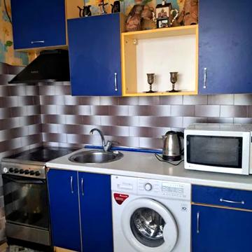 Володимира Івасюка просп. (Героїв Сталінграду), 25