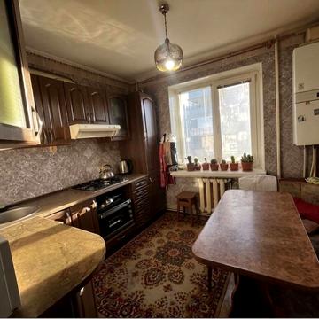 Левка Лукяненка вул. (Ватутіна), 56