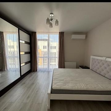 Малоголосківська вул., 30