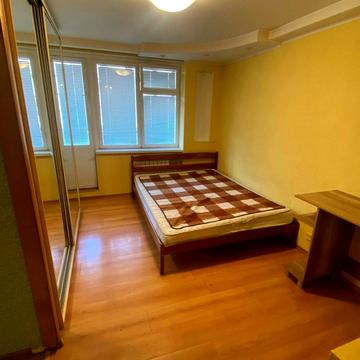 Голосіївська вул., 3