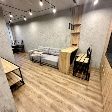 Зарічна вул., 4