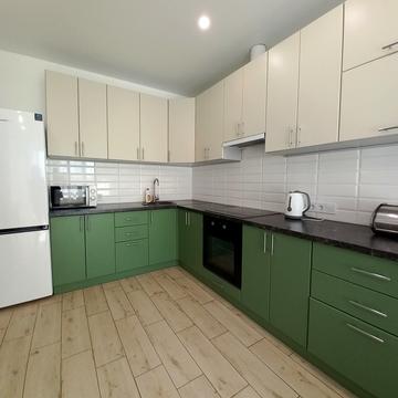 Європейського Союзу просп. (Правди), 49