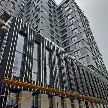 Гетьмана Мазепи вул., (Будинок 1)