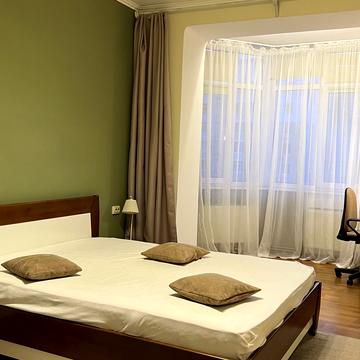 Добровольців вул. (Маршала Говорова), 10б