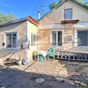 Житомирська вул., 124