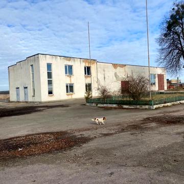 Садова вул., 1/2