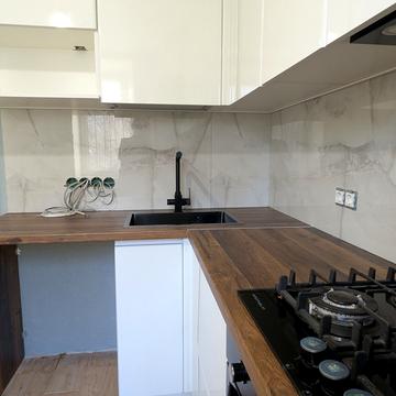 Небесної Сотні просп. (Маршала Жукова), 32