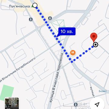 Студентська вул., 11