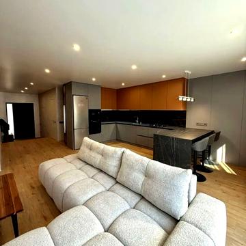 Дениса Січинського вул., 41