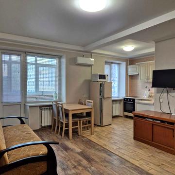 Голосіївський просп. (40-річчя Жовтня), 74