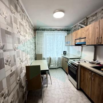 Тополина вул., 22