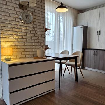 Університетська вул., 2-Р