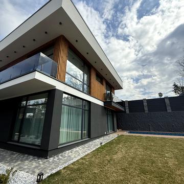 Верхня вул.