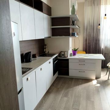 Йорданська вул. (Лайоша Гавро), 9-К