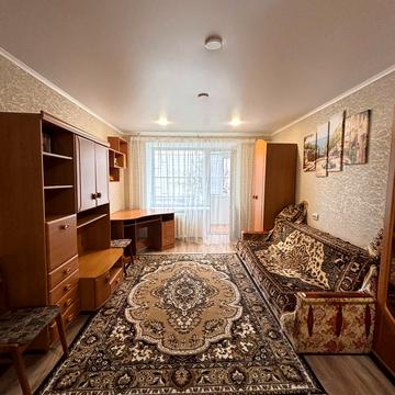 Героїв України вул., 11