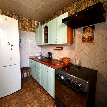 Райдужна вул., 20