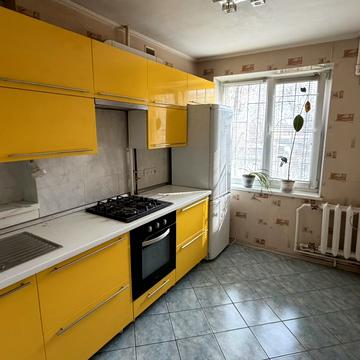 Янтарна вул., 71