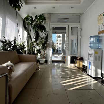 Наукова вул., 12а