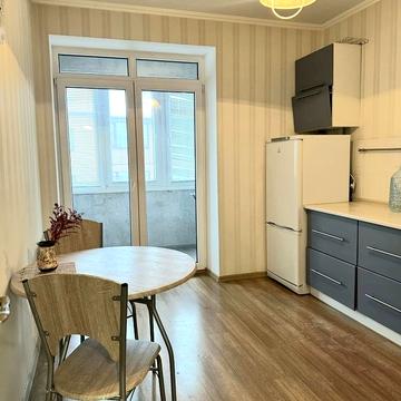 Миру вул., 13