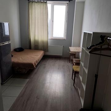 Миколи Боровського вул., (Будинок 1)