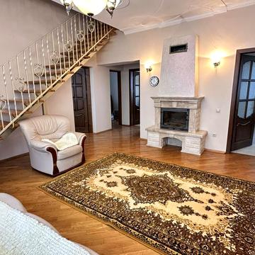 Галицька вул., 142