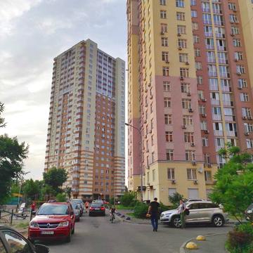 Гната Хоткевича вул. (Червоногвардійська), 12