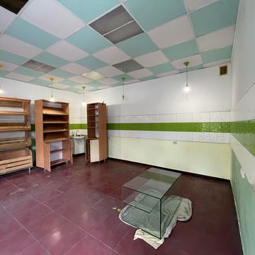 Івана Пулюя вул., 10