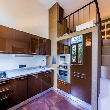 Лисенка вул., 1