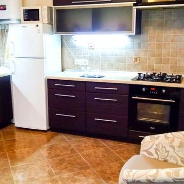 Новосельського вул., 43