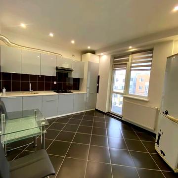 Ольги Кисілевської вул., 37