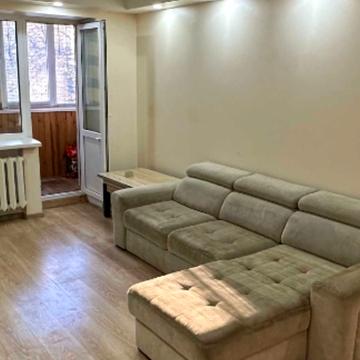 Гетьмана Кирила Розумовського вул. (Миколи Краснова), 8