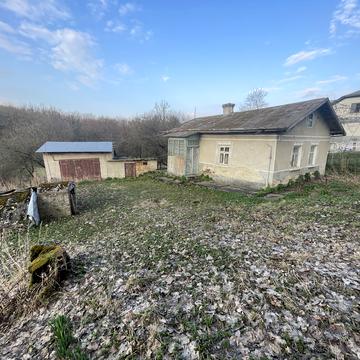 Тернопільська вул., 60