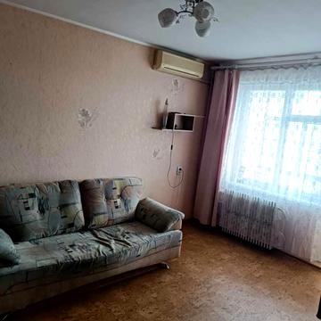 Набережна Перемоги вул., 5