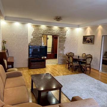 Євгена Коновальця вул. (Щорса), 32-Б