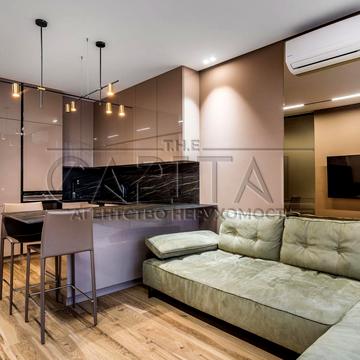 Джона Маккейна вул. (Івана Кудрі), 1