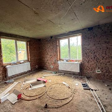 Надвірнянська вул., 14