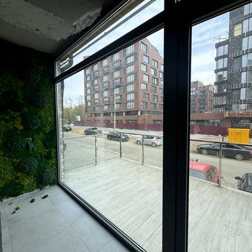 Словянська набережна вул., 11