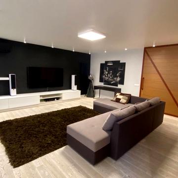 Ділова вул. (Димитрова), 2-Б