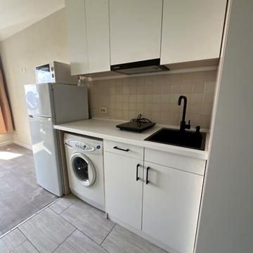 Чернівецька вул., 5