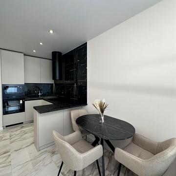 Ужгородський пров., 4/1